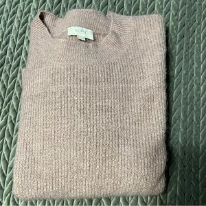 Ladies Loft Outlet sweater in good condition.